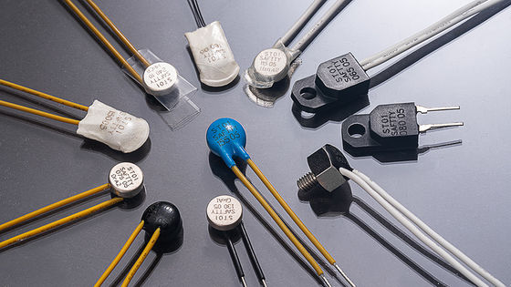 ST01 Interruptor de control de temperatura del fusible térmico SO6 con rango de 50-250°C normalmente cerrado o abierto automáticamente o reinicio manual